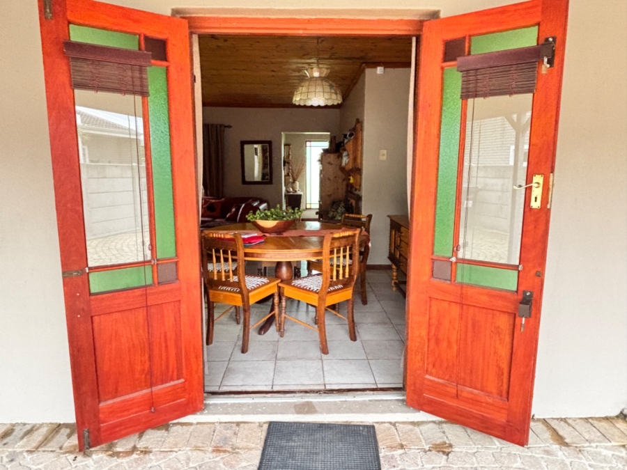3 Bedroom Property for Sale in Dobson Western Cape